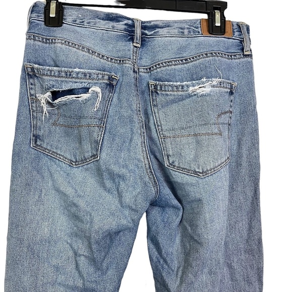 AMERICAN EAGLE HI-RISE GIRLFRIEND Distressed Medium Blue Wash Zip Fly Jeans sz 2 - Picture 12 of 16